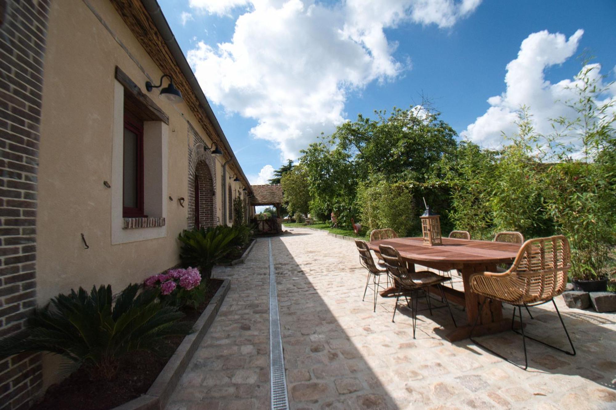 Le Relais Des Caleches - La Jungle Room Bu (Eure-et-Loir) Buitenkant foto