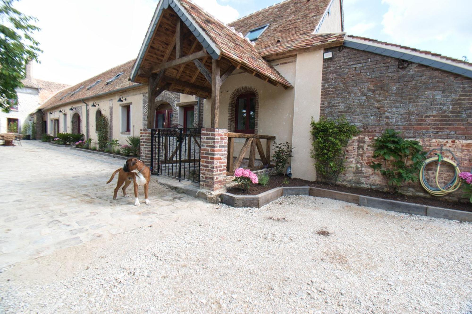 Le Relais Des Caleches - La Jungle Room Bu (Eure-et-Loir) Buitenkant foto