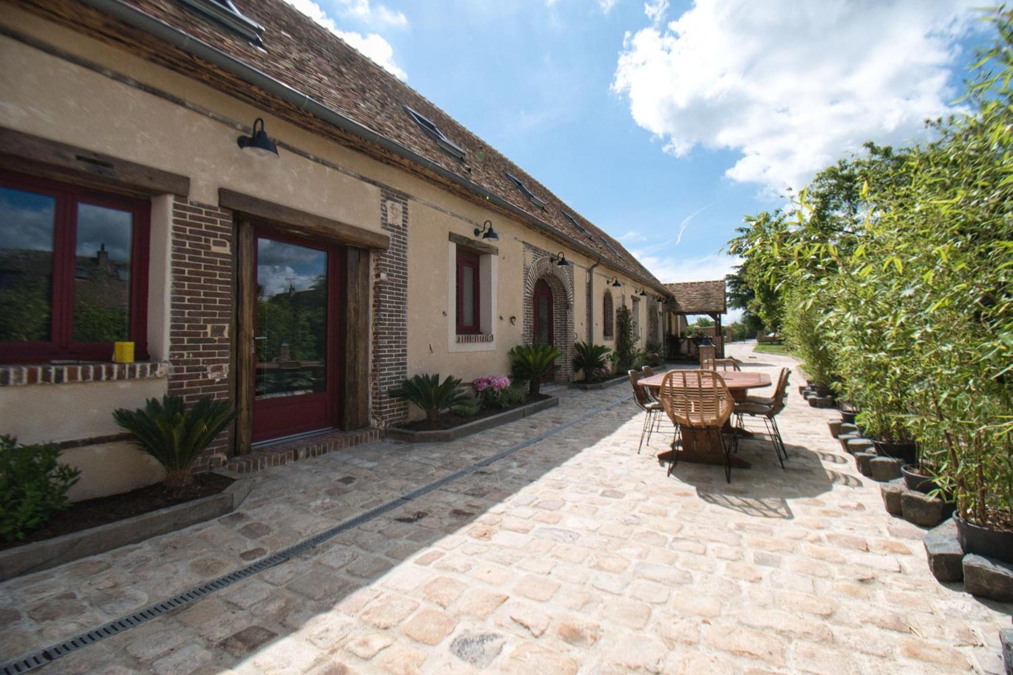 Le Relais Des Caleches - La Jungle Room Bu (Eure-et-Loir) Buitenkant foto